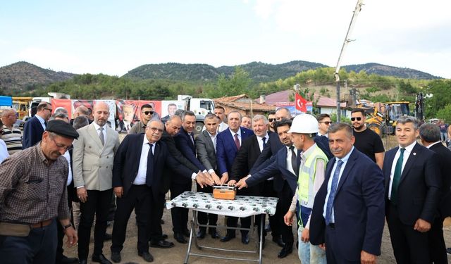 Osmancık'ta cemevi temeli aşure ikramıyla atıldı