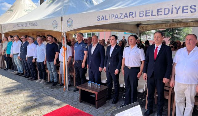 Salıpazarı Halk Eğitimi Merkezi kursiyerlerinin ürünleri sergilendi