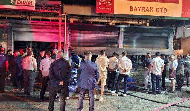 Samsun'da oto yıkama dükkanında çıkan yangın söndürüldü