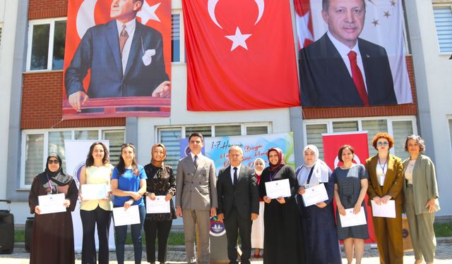 Taşova el sanatları sergisi açıldı