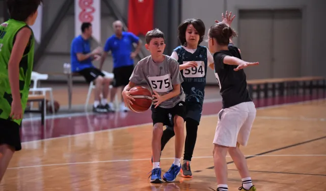 TOFAŞ'ta basketbol altyapı seçmeleri sonuçlandı