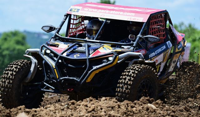 Türkiye Offroad Şampiyonası 3. ayak yarışları final etabı Düzce'de yapıldı