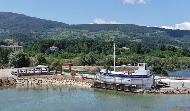 ÇEKTİRME KAFE AÇILIYOR