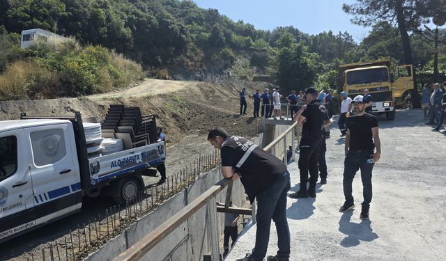 PLAJLAR BÖLGESİNDE BARAKA VE ÇADIRLAR KALDIRILDI