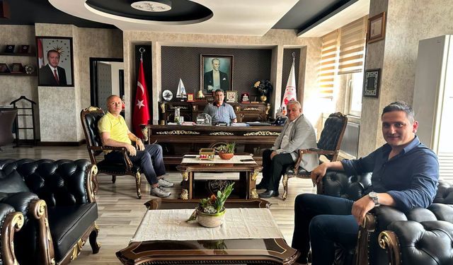 KONGRE ERTELENDİ, KAYMAKAMA GİTTİLER