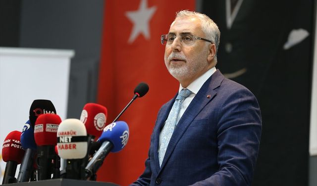 Bakan Işıkhan, Karabük'te 'Genişletilmiş İl Danışma Meclisi Toplantısı'nda konuştu: