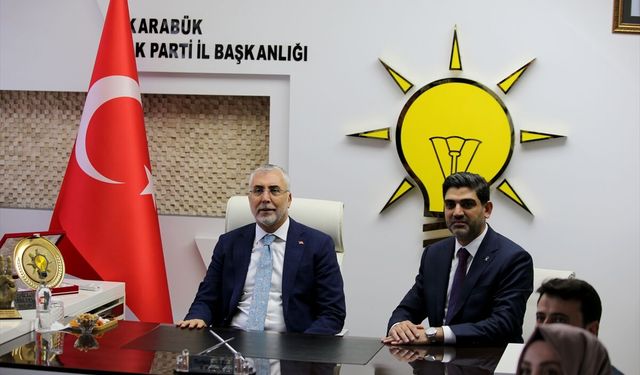 Bakan Işıkhan, Karabük'te 'Türkiye Yüzyılı'nda Çalışma Hayatı Buluşmaları' programında konuştu: