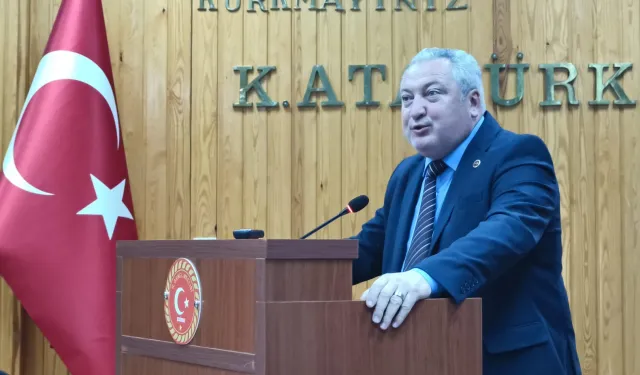 CHP'DEN İSTİFA ETTİ