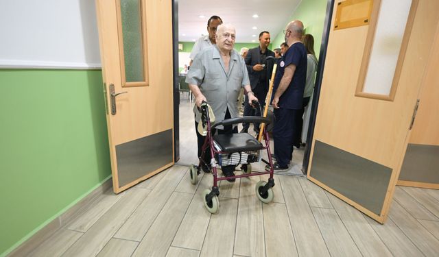'Huzur Akademisi' yaşlılara aktif yaşamın kapısını aralıyor