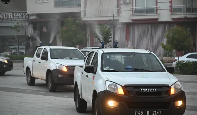 Manisa Sarıgöl'de ilaçlama çalışması