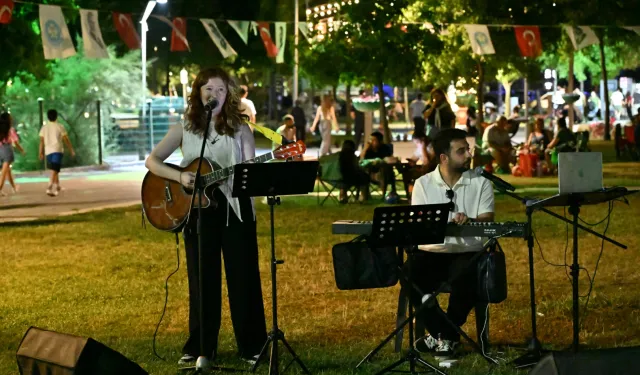 Manisalılar akustik yaz akşamlarında buluşuyor