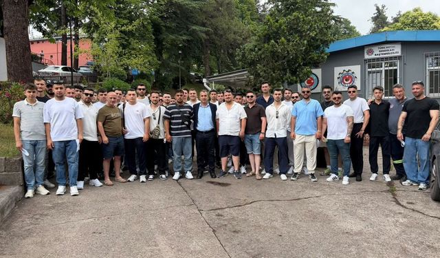İŞÇİLER KIBRIS'A UĞURLANDI