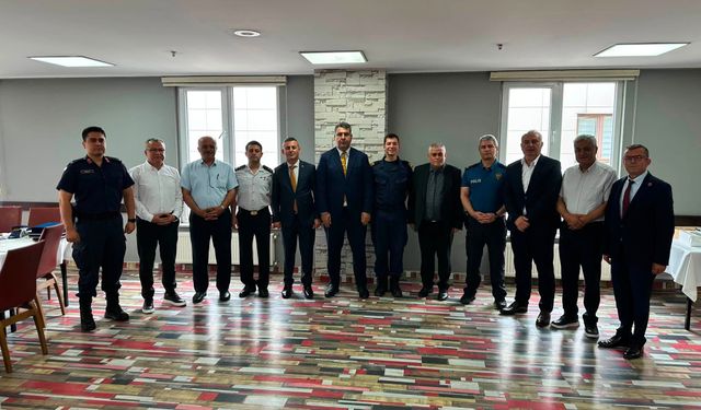 İKİ KOMUTANA VEDA ETTİLER