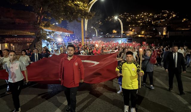 ZONGULDAK’TA FENER ALAYI COŞKUSU