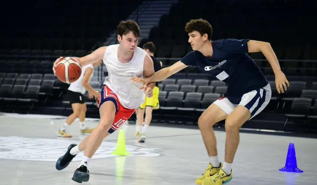 Çayırova'da, geleceğin basketbolcuları seçmelerde ter döktü