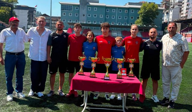 ÇELİKORDUSPOR’DAN GURUR DOLU SEZON