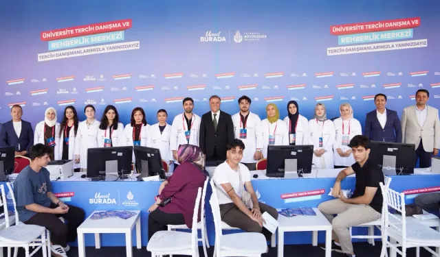 İBB, üniversite tercihlerinde gençlerin yanında