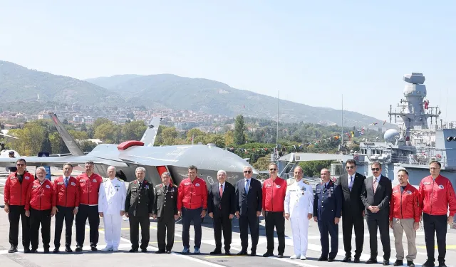 TEKNOFEST Mavi Vatan başladı... Bayraktar: Mavi Vatan'ın tek bir damlasından vazgeçmeyiz