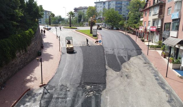 DÖKÜLEN ASFALT 20 BİN TONA YAKLAŞTI