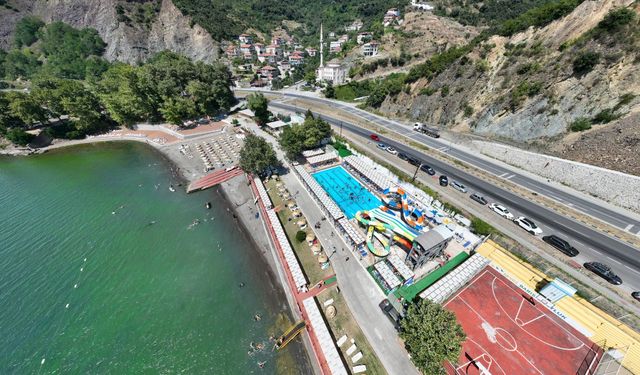 PLAJLARDAN ONBİNLERCE KİŞİ YARARLANDI