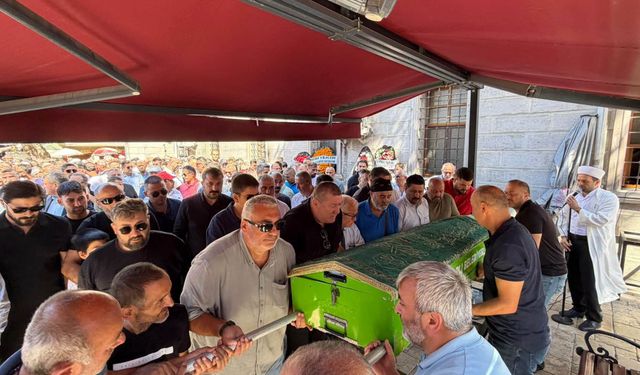 ÇİL SON YOLCULUĞUNA UĞURLANDI