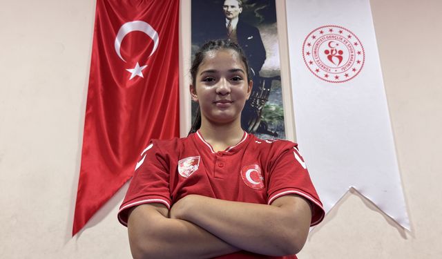 NİLSU'NUN MİLLİ FORMA HEYECANI