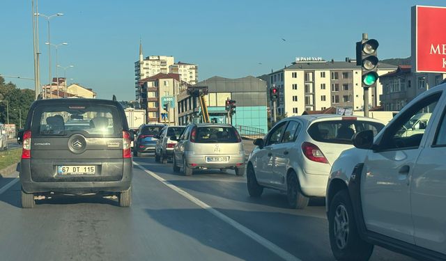 EREĞLİ'DE TRAFİK ÇİLESİ, KABUSA DÖNÜŞTÜ