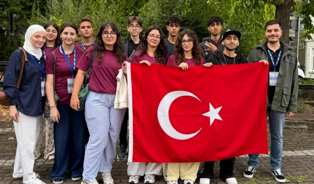 Mersinli gençler Almanya'da kültürel deneyim kazandı