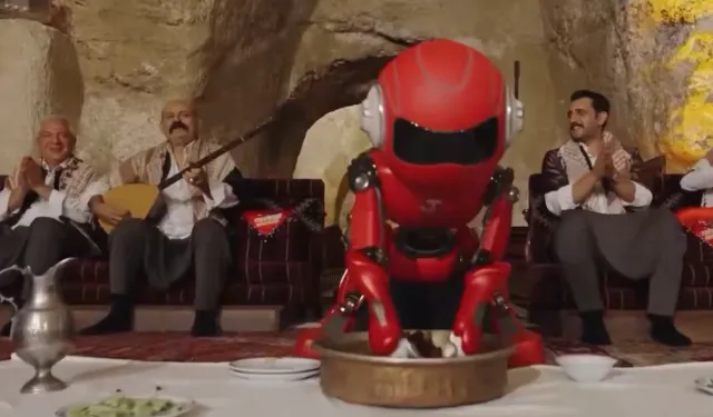 TEKNOFEST heyecanı Şanlıurfa'da başlıyor... Robot çiğ köfteyi yoğurmaya başladı!