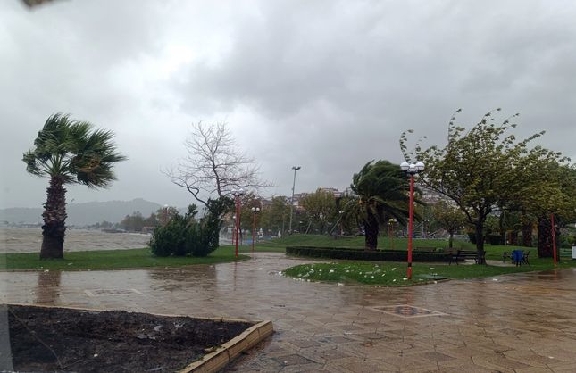 KUVVETLİ SAĞANAK YAĞIŞ GELİYOR