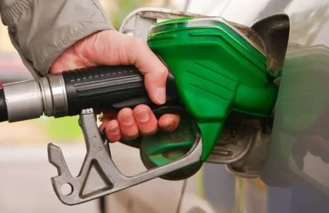 MOTORİNDE BÜYÜK İNDİRİM BEKLENİYOR