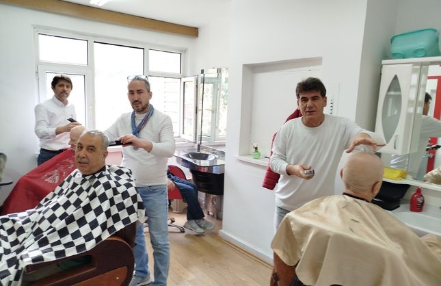 ALKIŞLAR KUAFÖRLERE