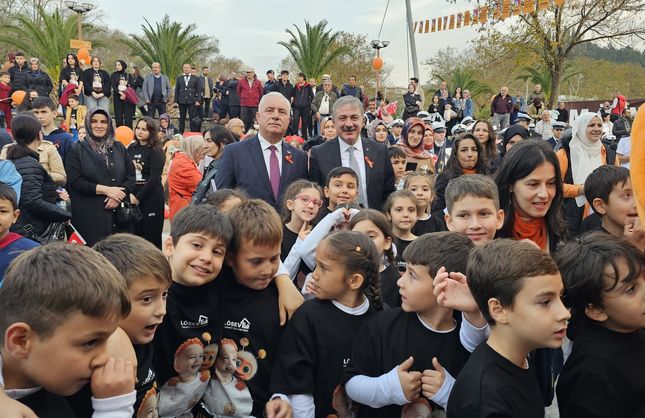 HAYIRLI GÜNLER KOMŞUM ZİYARETİ