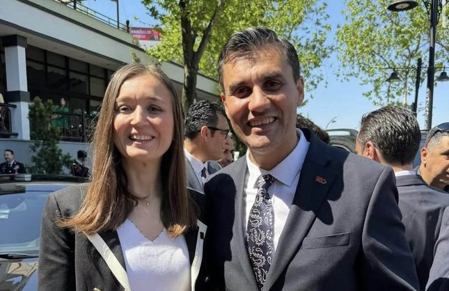 FERDİ ZEYREK-GÜLŞAH DURBAY; ACINIZ DEMOKRASİMİZE GÜÇ VERİYOR