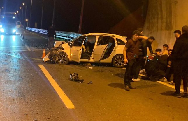 TÜNELLERDE KAZA, 4 KİŞİ YARALANDI