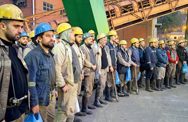 MADEN ŞEHİTLERİ DUALARLA ANILDI