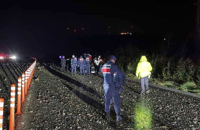 F-16 UÇAĞI DÜŞTÜ, 1 PİLOT ŞEHİT OLDU...