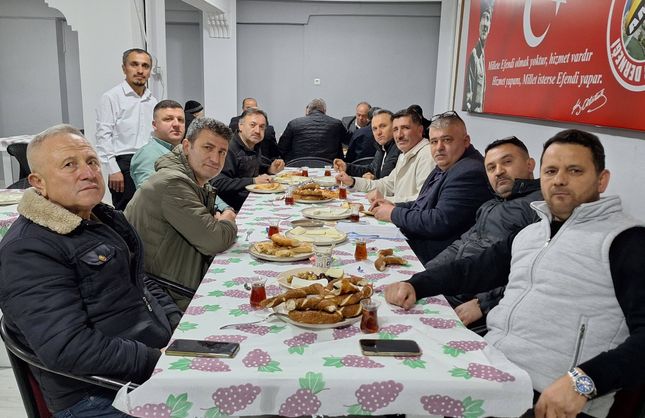 MUHTARLAR ATIK DÖKÜM ALANI İÇİN DİLEKÇE VERECEK