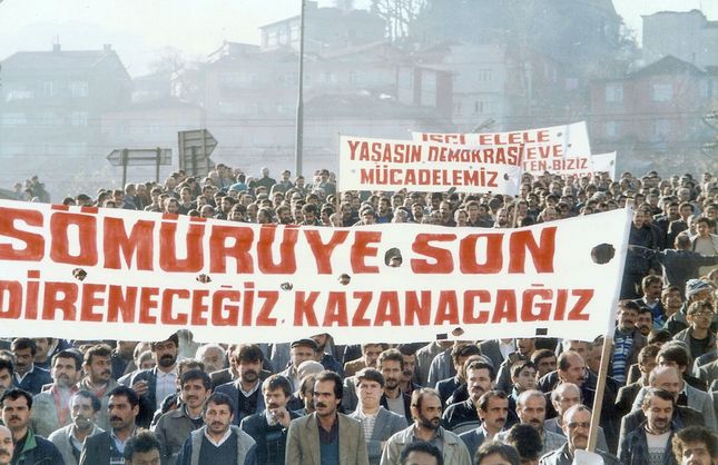 SÖZ, YORUM YAPAN ARKADAŞLARDA