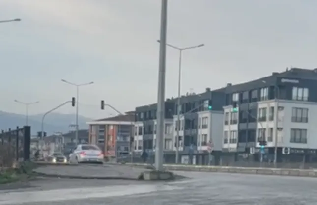 AYNI KAVŞAKTA 3 DAKİKADA 4 TERS YÖN İHLALİ