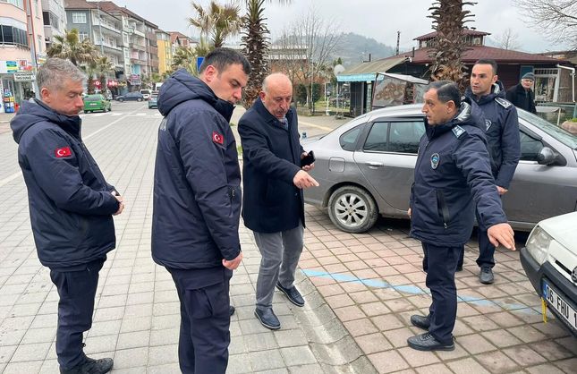 TRAFİK VE YAYA AKIŞINA YERİNDE ÇÖZÜM...