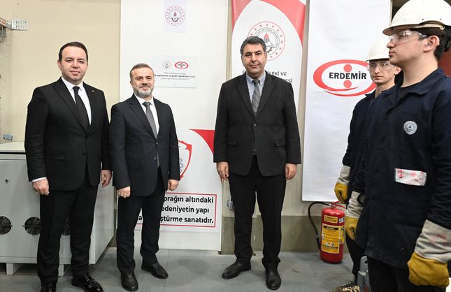 ERDEMİR'DEN ÖĞRENCİLERE ÜRETİM DENEYİMİ