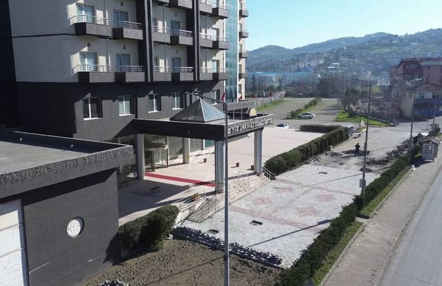 ANADOLU OTEL ÖNÜNDE DÜZENLEME