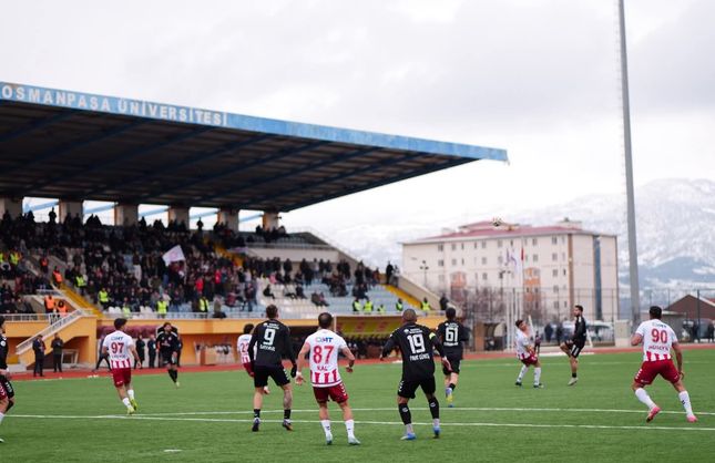 EREĞLİSPOR, TOKAT'TAN 3 PUANLA DÖNÜYOR