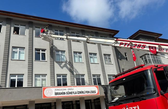 OKULDA HAREKETLİ DAKİKALAR