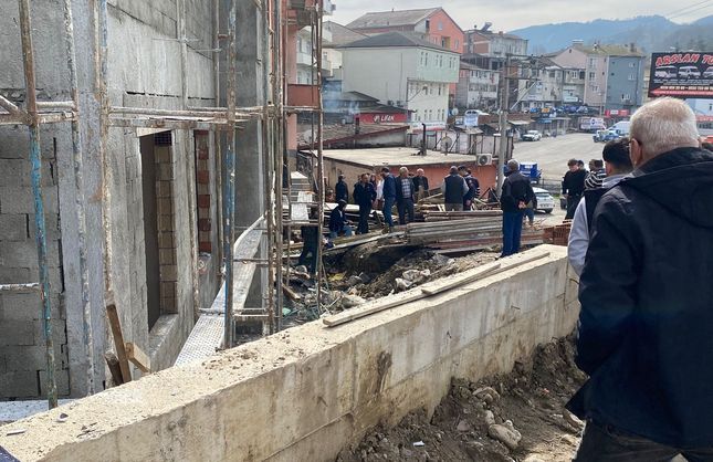 İNŞAATTAN DÜŞEN İŞÇİ HAYATINI KAYBETTİ