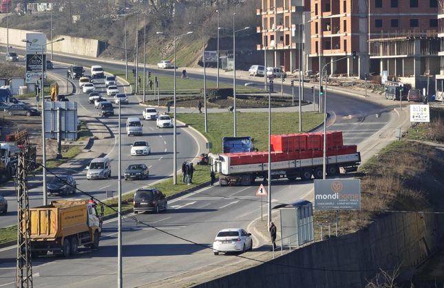 EREĞLİ YOLUNDA ULAŞIM YENİDEN AÇILDI
