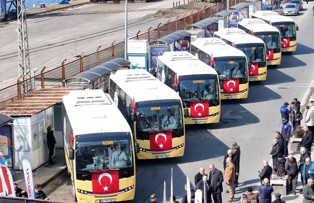 OTOBÜSLER HİZMETE GİRDİ