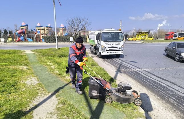 GÜLÜÇ'TE BAYRAM HAZIRLIĞI