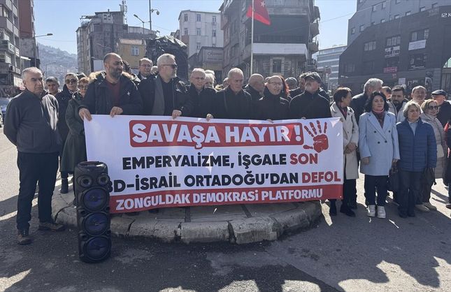 'SUSMA HAYKIR, SAVAŞA HAYIR'